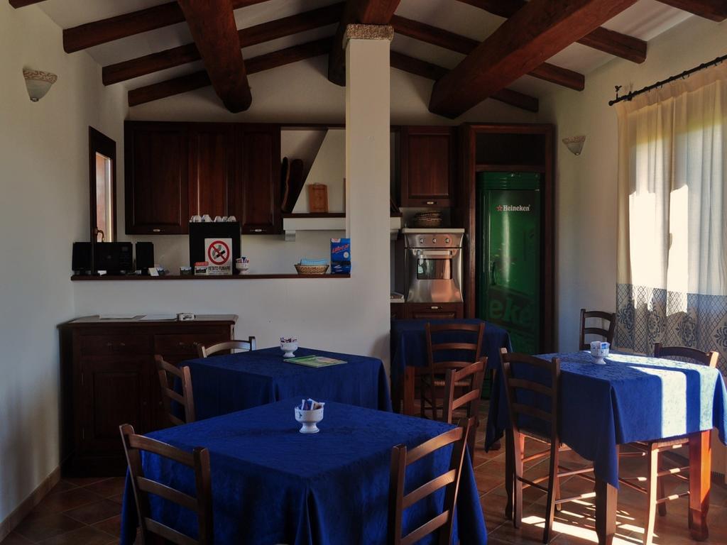 B&B Pubulos Olbia Exterior photo